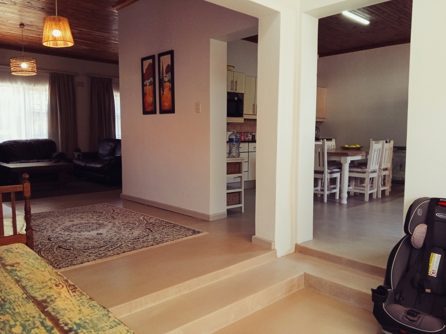 6 Bedroom Property for Sale in Bayview Western Cape